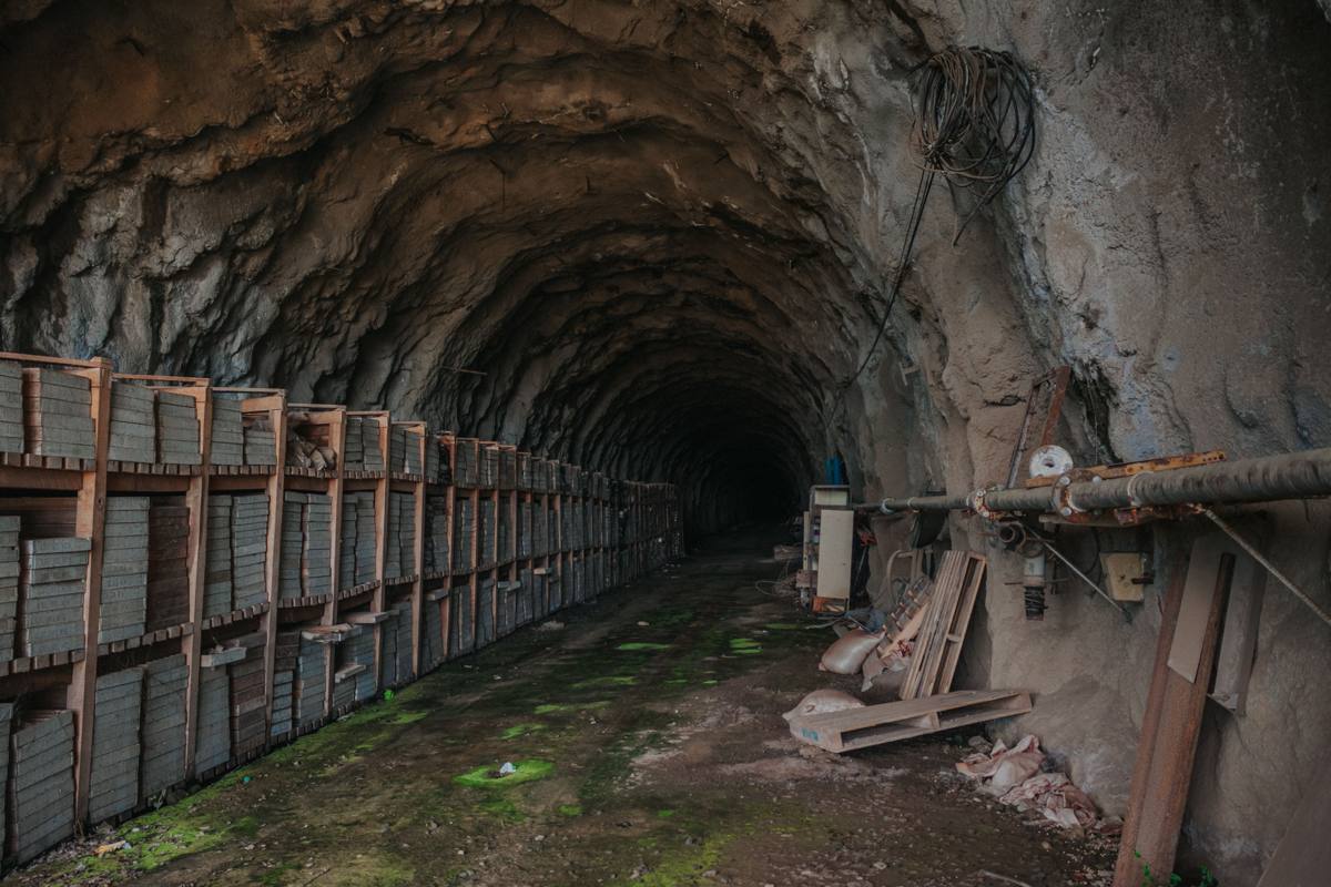 Commodities & Markets - Gold mining in South Africa: how deep can it go